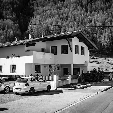 Apartamento Haus Almrausch Sölden Exterior foto