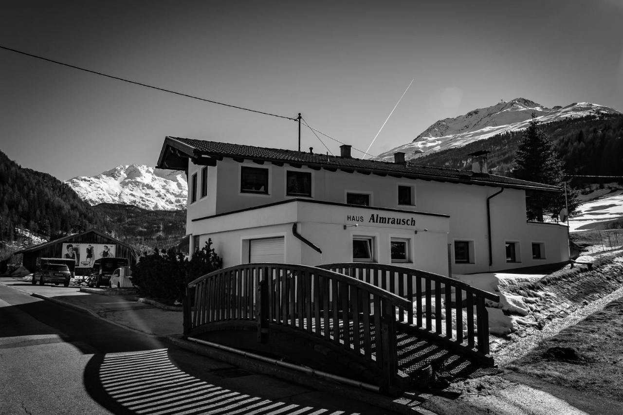 Apartamento Haus Almrausch Sölden Exterior foto